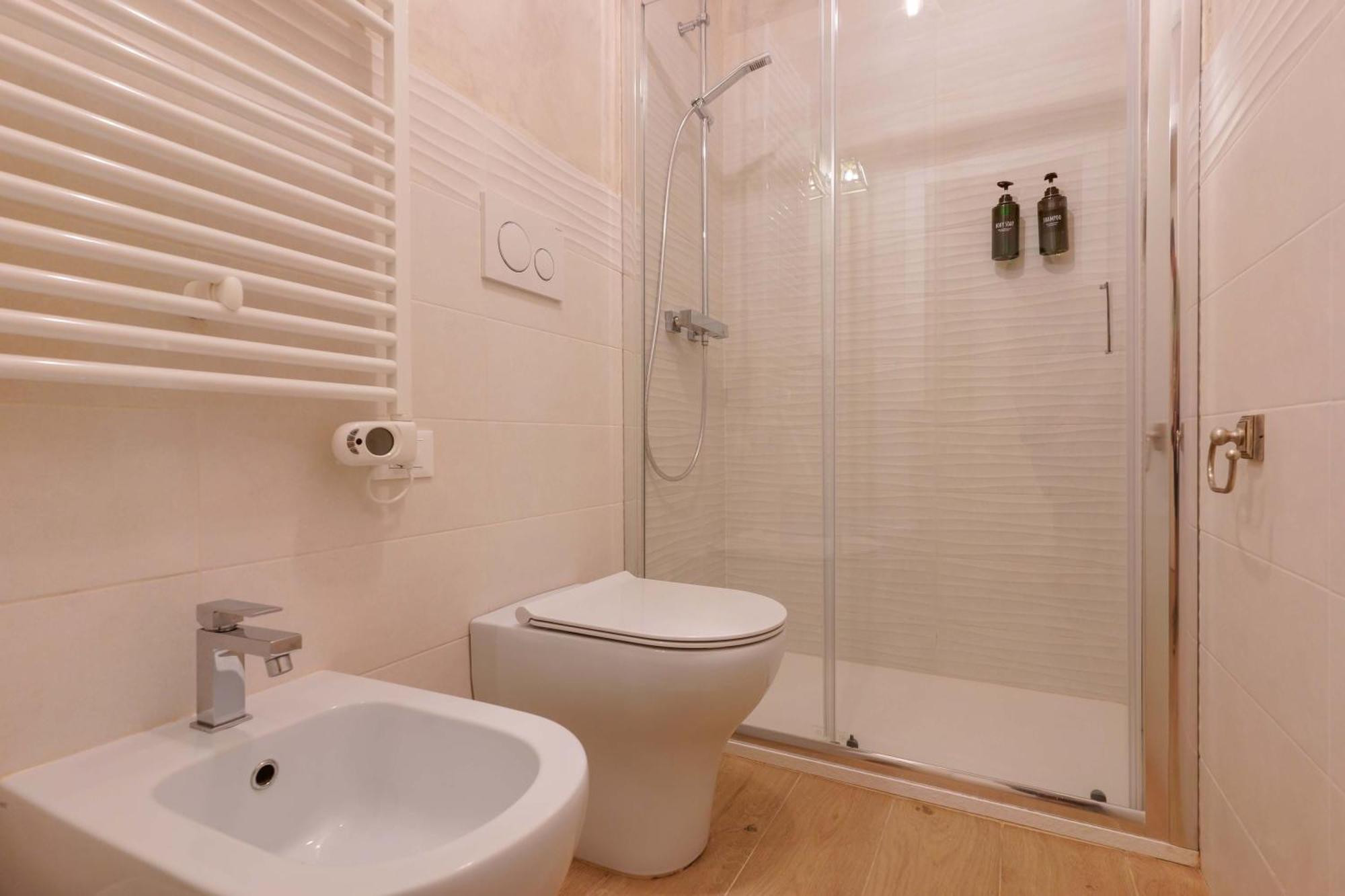 Canaletto Apartment Bologna Bagian luar foto