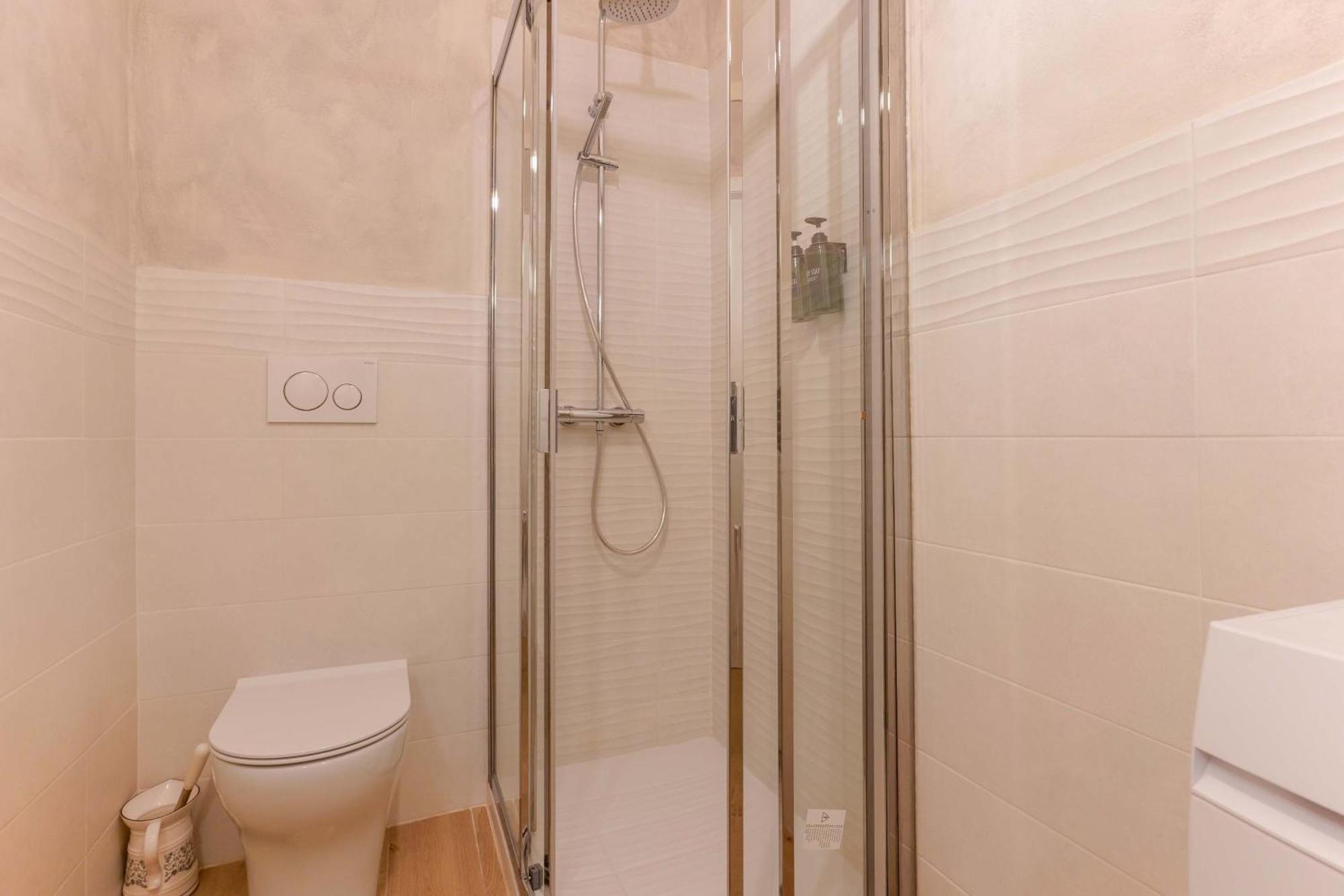 Canaletto Apartment Bologna Bagian luar foto
